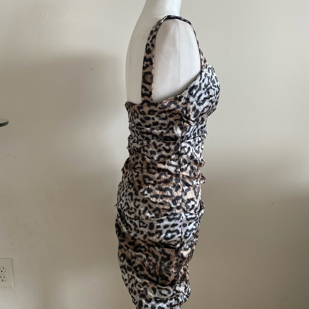 NWT Nicole Miller Leopard Print Ruched Dress - Picture 9 of 14
